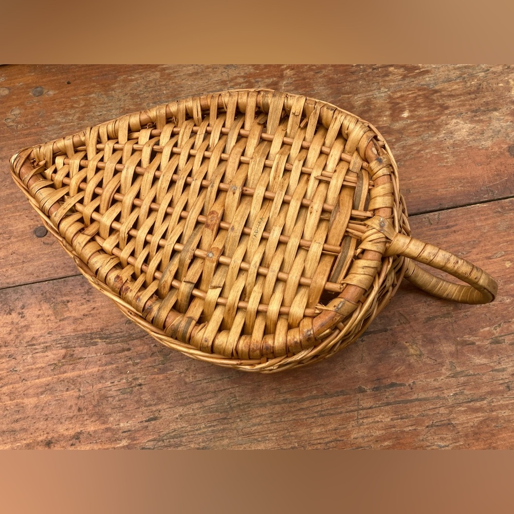 leaf basket - Picture 3 of 3